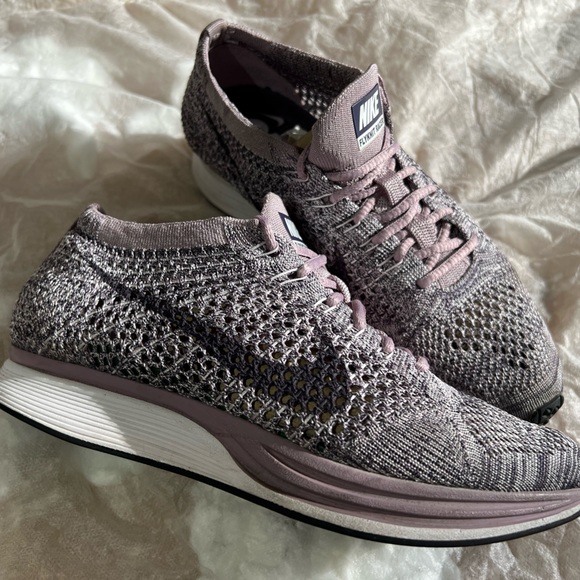 Macaron Pack: Nike Flyknit Racer - Lavender - Picture 2 of 5